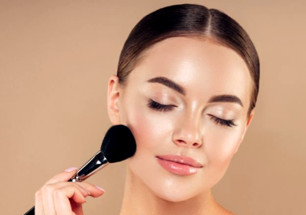 SET DE 4 PINCELES SUAVES PARA MAQUILLAJE
