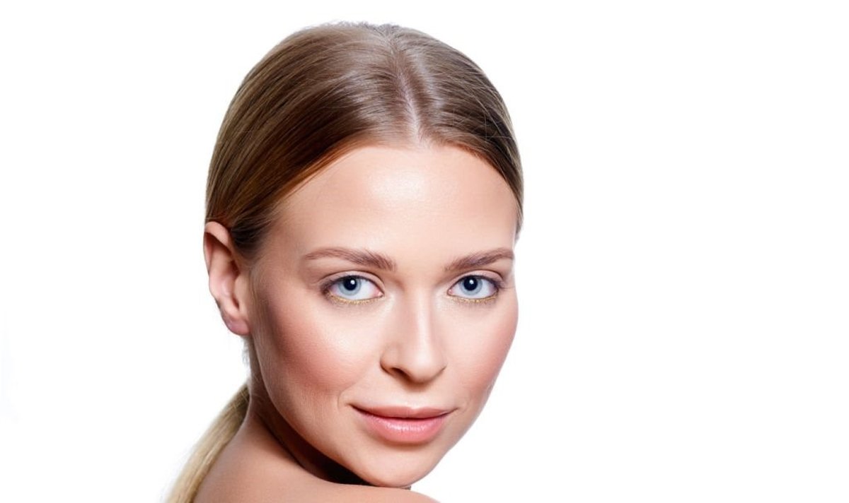 Cera Capilar en Formato Roll-On – Peinado Preciso y Sin Frizz