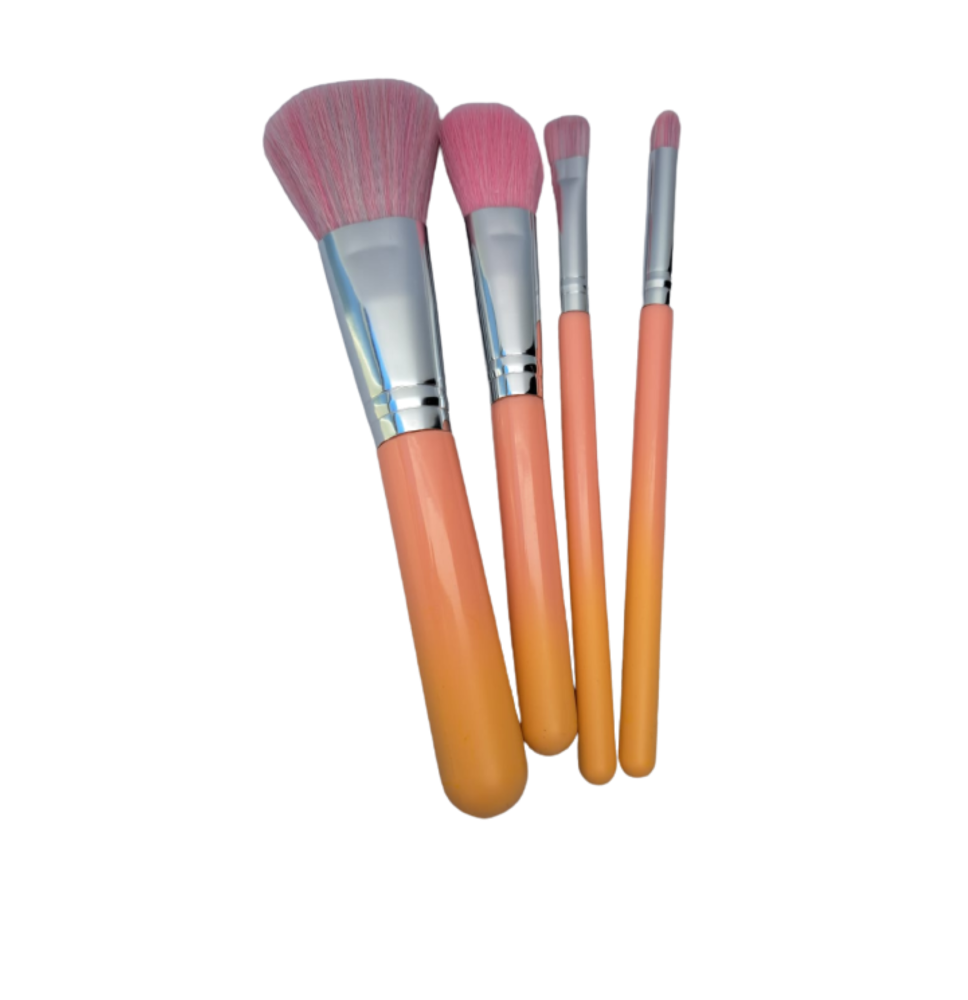 SET DE 4  PINCELES SUAVES PARA MAQUILLAJE